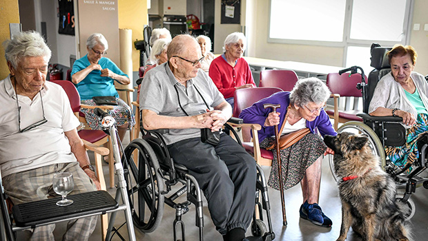 Centenaires - personnes âgées