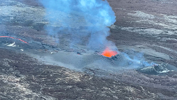  Le Volcan vu du ciel - Éruption - Piton de la Fournaise - Volcan - Éruption du 22 décembre 2021