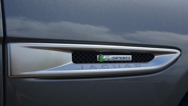 <p>Jaguar XF 2.0 Prestige : mélange réussi entre confort et dynamisme</p>