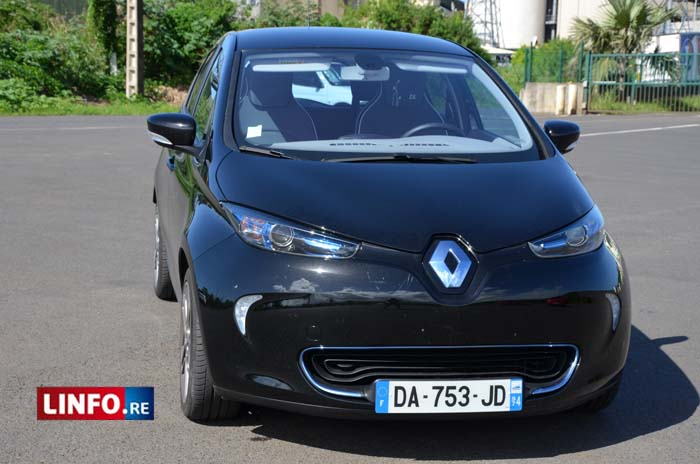 <p>Le constructeur français Renault lance une offensive redoutable avec la Zoé, très probablement la voiture électrique la plus réussie jusqu’à présent.</p>