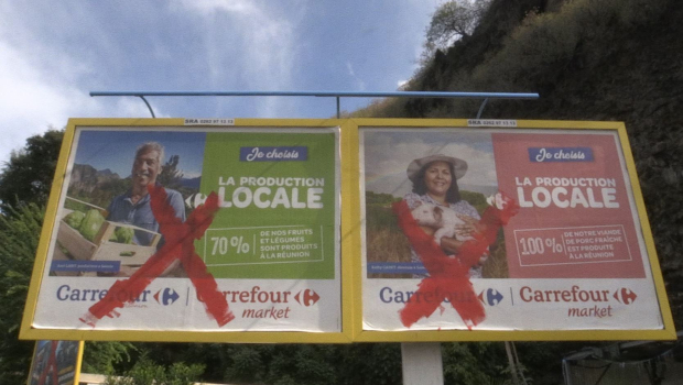 Nouvelle action d’Extinction Rebellion à Saint-Leu contre la publicité illégale
