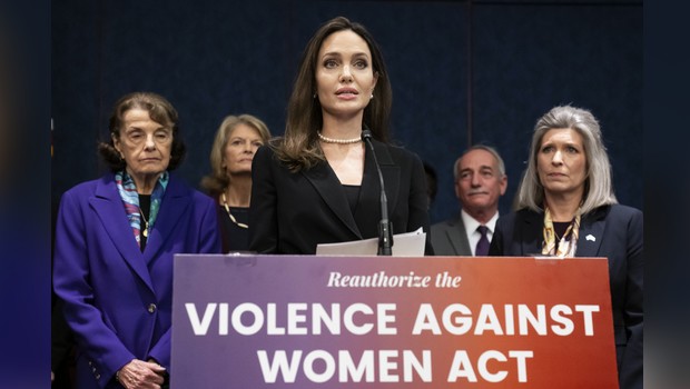 Angelina Jolie - Violences faites aux femmes