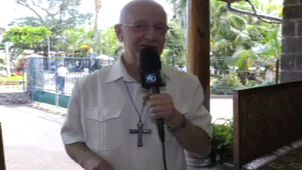 Monseigneur Gilbert Aubry - Évêque de La Réunion - messe de la Salette - La Réunion