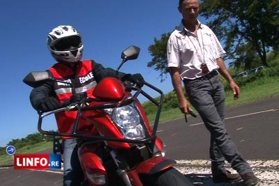 Auto-écoles - Permis de conduire - Retards