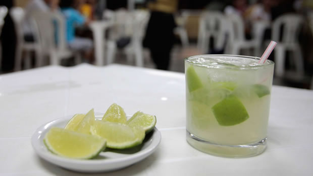 Caipirinha, cocktail brésilien