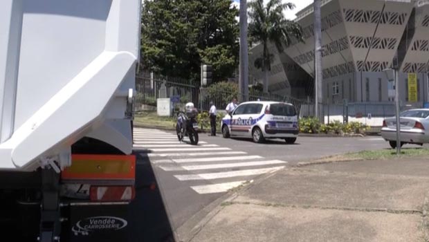 Manifestation - La Réunion - Région Réunion - Transporteurs - Chantier - Nouvelle route du Littoral