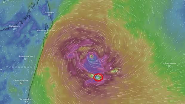 Ana, la première tempête tropicale de la saison, épargne La Réunion -  Réunion la 1ère
