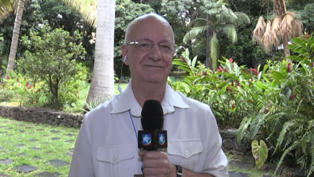 Gilbert Aubry - Décès Père Glénac - La Réunion - Évêché