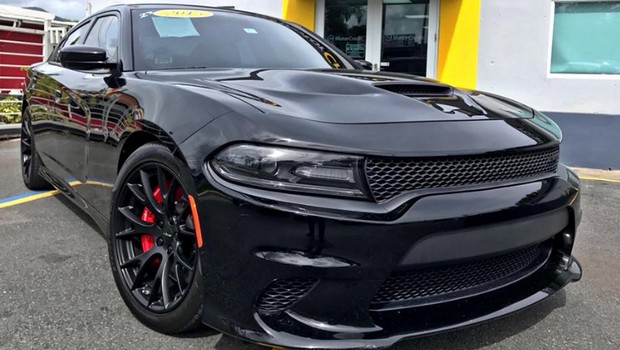 Dodge Charger hellcat V8 Supercharged