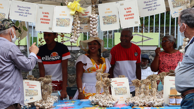 La 30e édition de la Fête de l’ail bat son plein à Petite-Île