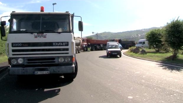 Nouvelle route du Littoral : Fin du blocage des transporteurs