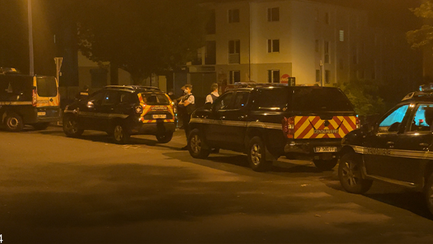 Violences urbaines à Saint-Benoît : une vingtaine de gendarmes mobilisés dans la nuit de dimanche 