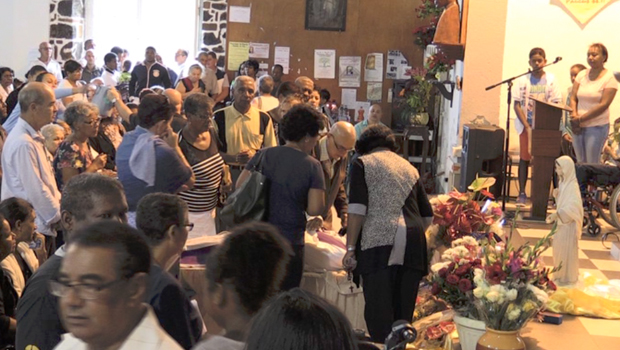 Décès - père Glénac - paroissiens - Sainte-Marie - Hommage - tristesse - catholique - La Réunion 