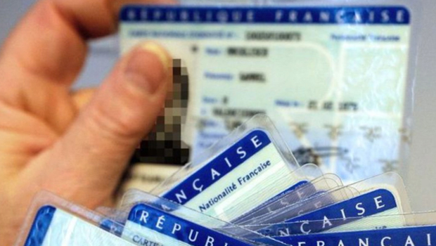 Carte identité - Réforme - Changement - Résidence 