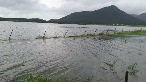 lac - Plaines des Cafres - La Réunion - cyclone - Dumazile