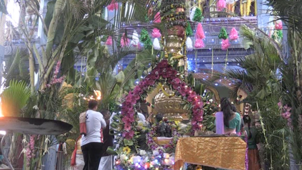 Cavadee - prières - partage -  fête -  10 jours - Dieu Mourouga 