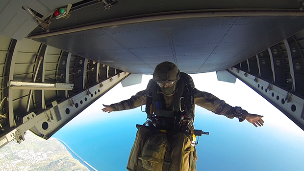 Parachutistes - Répétitions - Défilé - 14 juillet