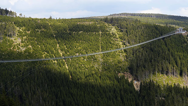  Pont suspendu