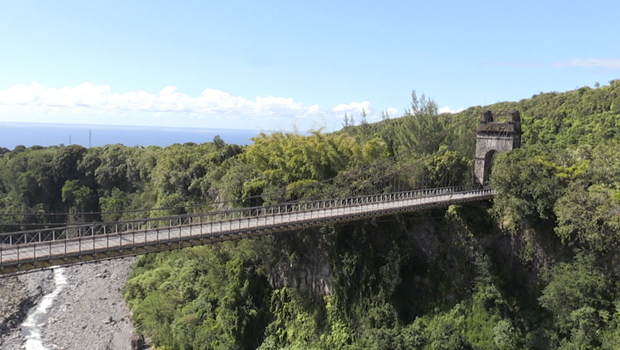 Sainte-Rose - Pont suspendu - Restauré Loto du Patrimoine - La Réunion