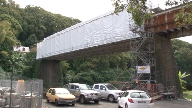 Bras-Panon : retard des travaux du pont de la Rivière-du-Mât