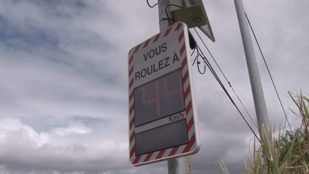 Vitesse - radar pédagogique - prévention - La Réunion 