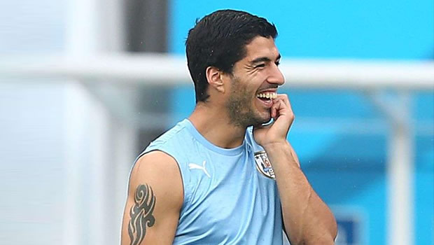 Suarez sur nos tétons grâce à ce sextoy