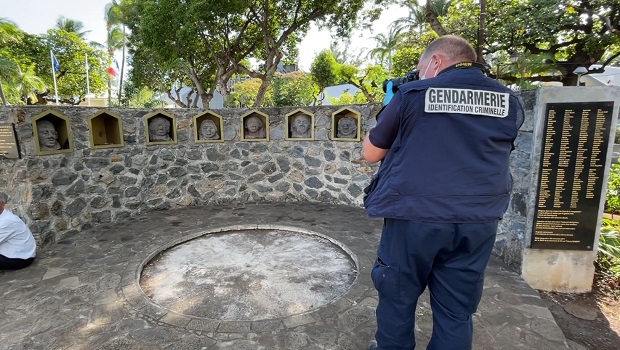 Saint-Leu : il vole l’une des sculptures de la stèle aux esclaves révoltés, sa mère le dénonce à la gendarmerie 