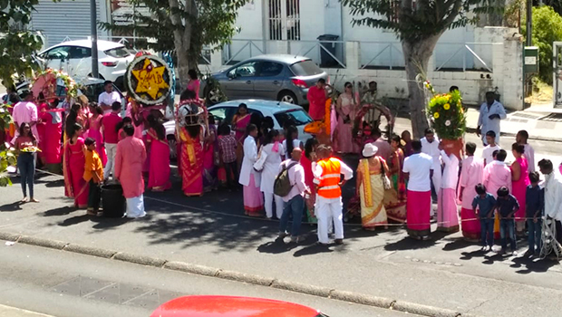 Procession tamoule - Saint-Denis 