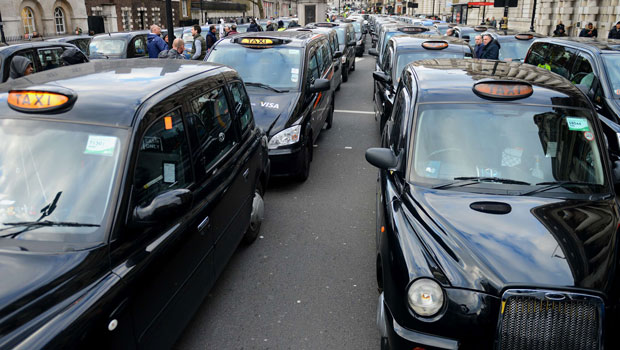 Angleterre-agression grand-mère