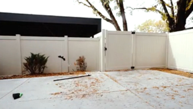 Comment se débarrasser d’une manière efficace des feuilles mortes tombées sur sa terrasse ?