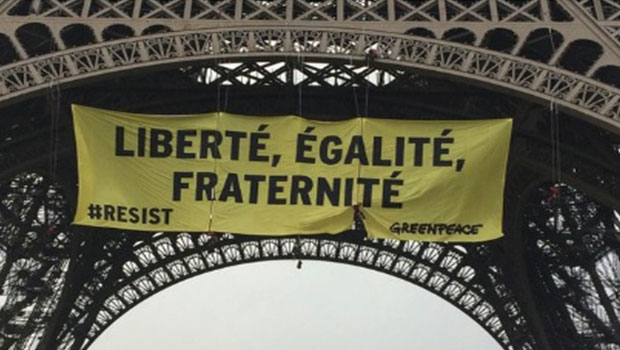 Tour Eiffel - Greenpeace - Election présidentielle 