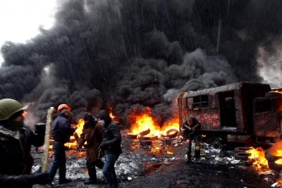 Scènes de guérilla urbaine en Ukraine (Image DR ) - Kiev - Jeudi 23 janvier 2014