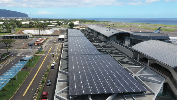 Aéroport Roland Garros - Panneaux photovoltaïques 