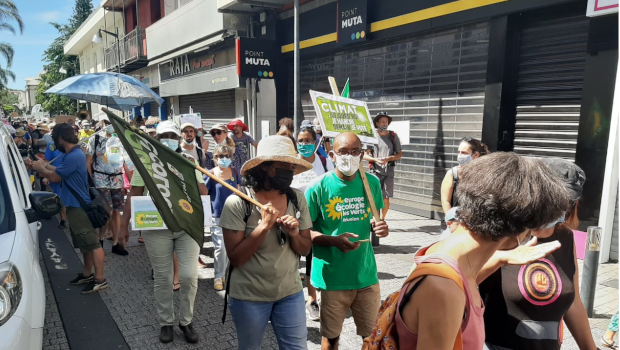 marche climat - St-Pierre - La Réunion - manifestants