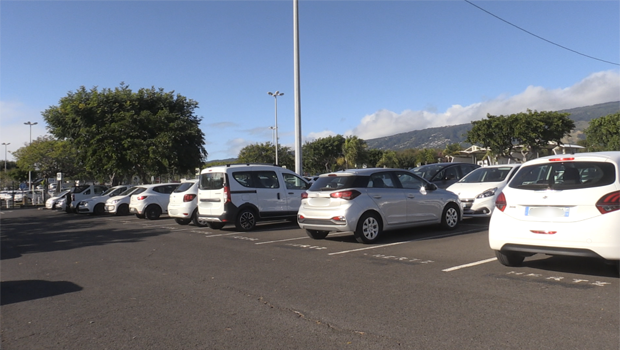 location - voiture - loueurs - aéroport