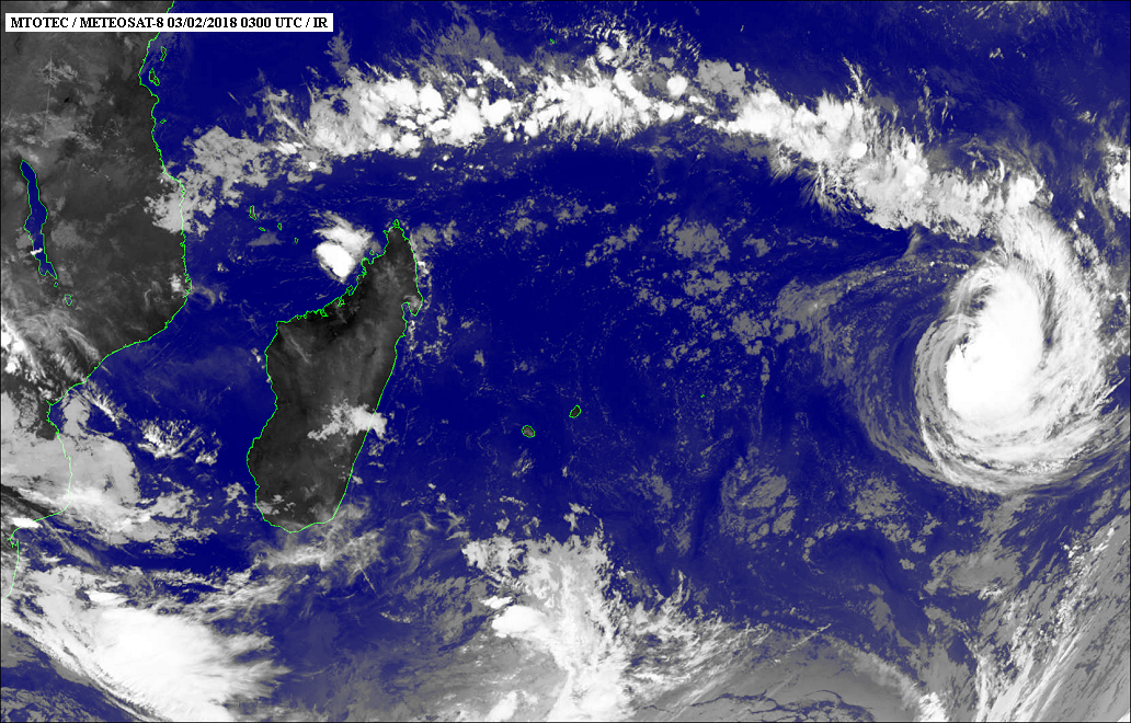 Cébile - cyclone - à 2240 km - La Réunion 