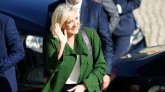 Marine Le Pen s'attend à de nouvelles élections législatives, "d'ici un an"