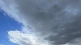 Météo à La Réunion : Les nuages s'imposent à la mi-journée